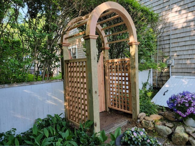 Cape Cod Arbors – Bennett Fence and Arbor on Cape Cod